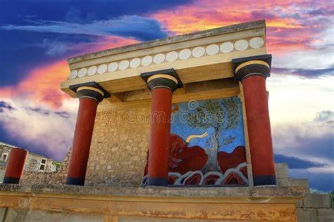 Vista del Palacio de Knossos
